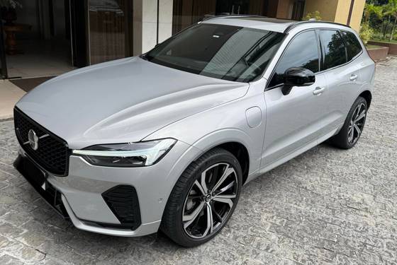 VOLVO XC60 2.0 T8 RECHARGE ULTIMATE DARK AWD GEARTRONIC VOLVO XC60 2.0 T8 RECHARGE ULTIMATE DARK AWD GEARTRONIC